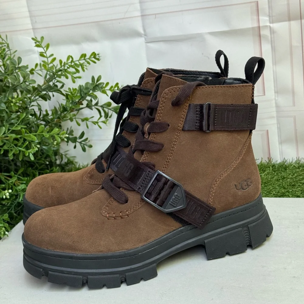 UGG Ashton Lace Up Brown Suede lace up boots size US size 9 women waterproof